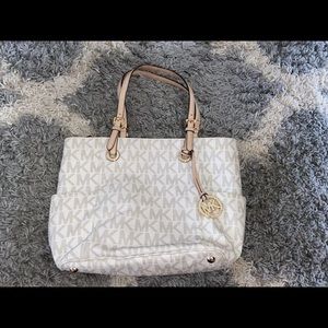 Michael Kors Jet Set Monogram Tote